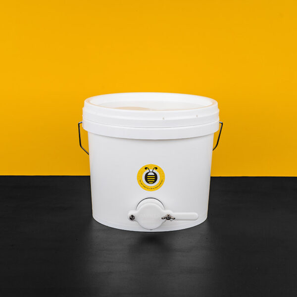 Empty honey bucket with gate 10L