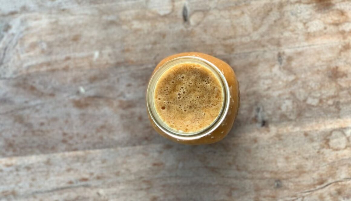Hampson Honey - Australian raw wholesale honey with white foam on top